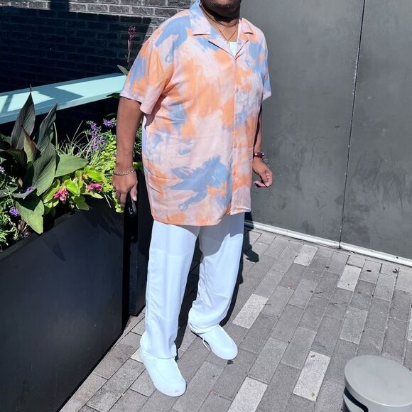 Stylish Men’s Orange and Blue Top - Picture 3 of 6